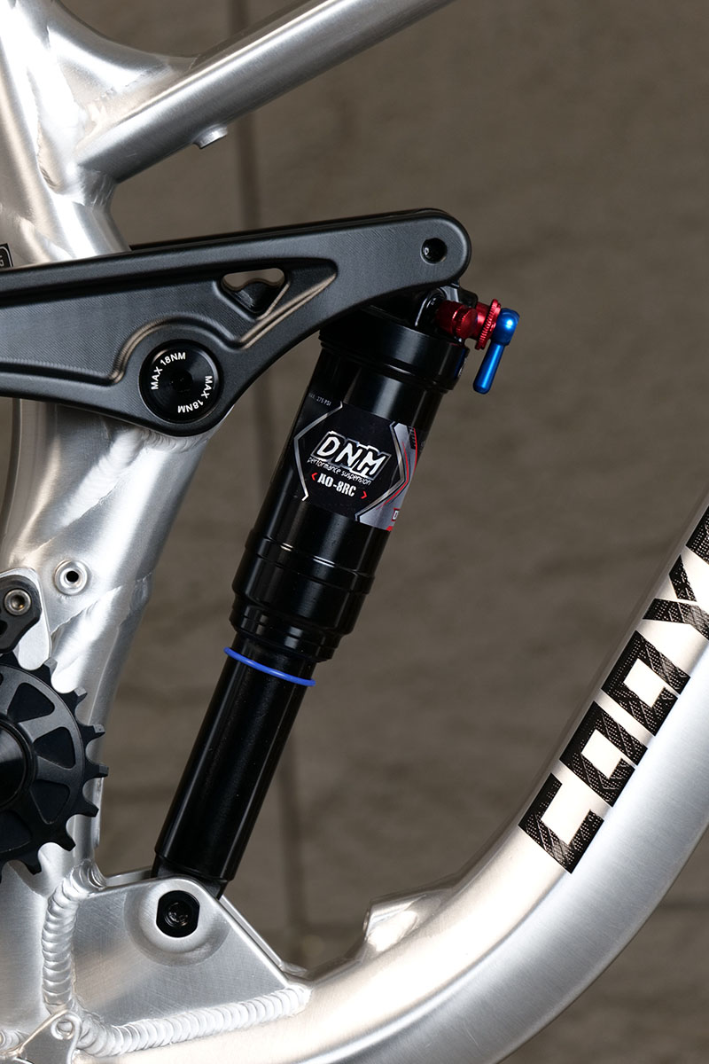 Full Suspension Frame FR/DH/AM - Mountain Biking Jumps recension och pris